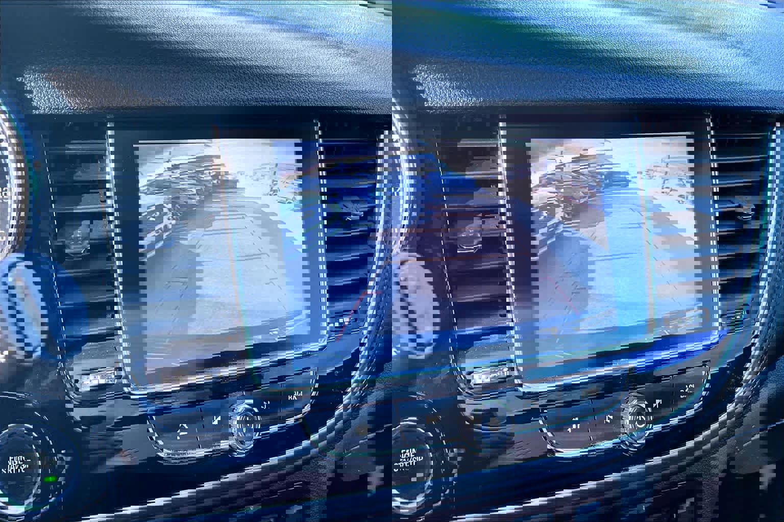 Used 2018 Buick Encore Preferred image 22