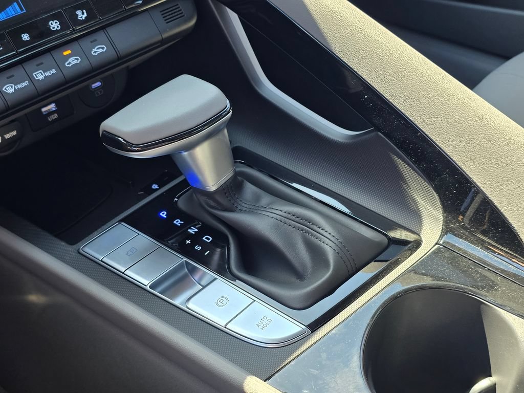New 2026 Hyundai Elantra Sport FWD image 25