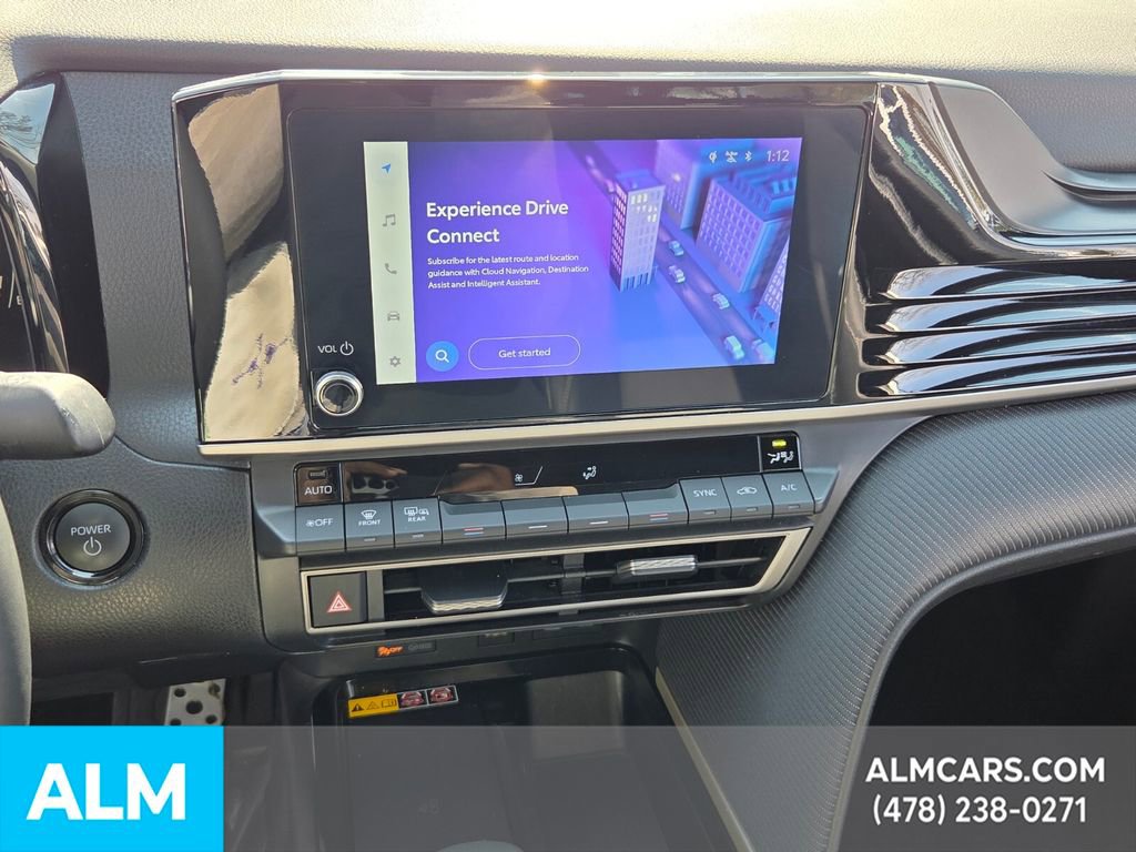 Used 2025 Toyota Camry SE image 19