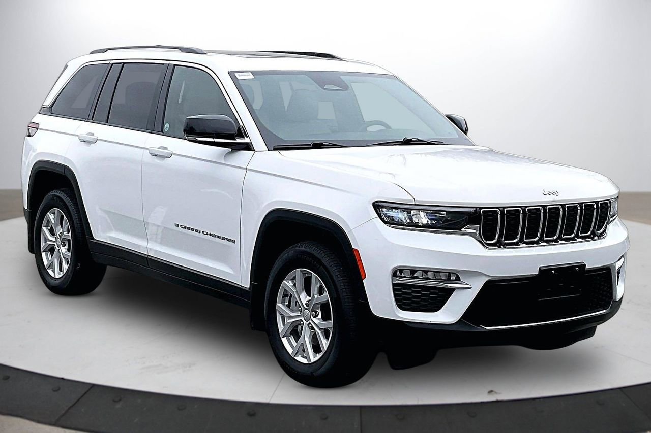 Certified 2023 Jeep Grand Cherokee Limited w/ MOPAR Finishing Package image 2