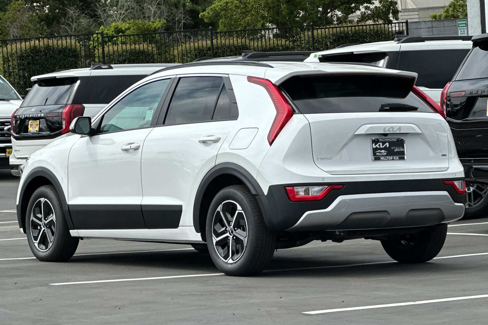New 2026 Kia Niro EX FWD image 6