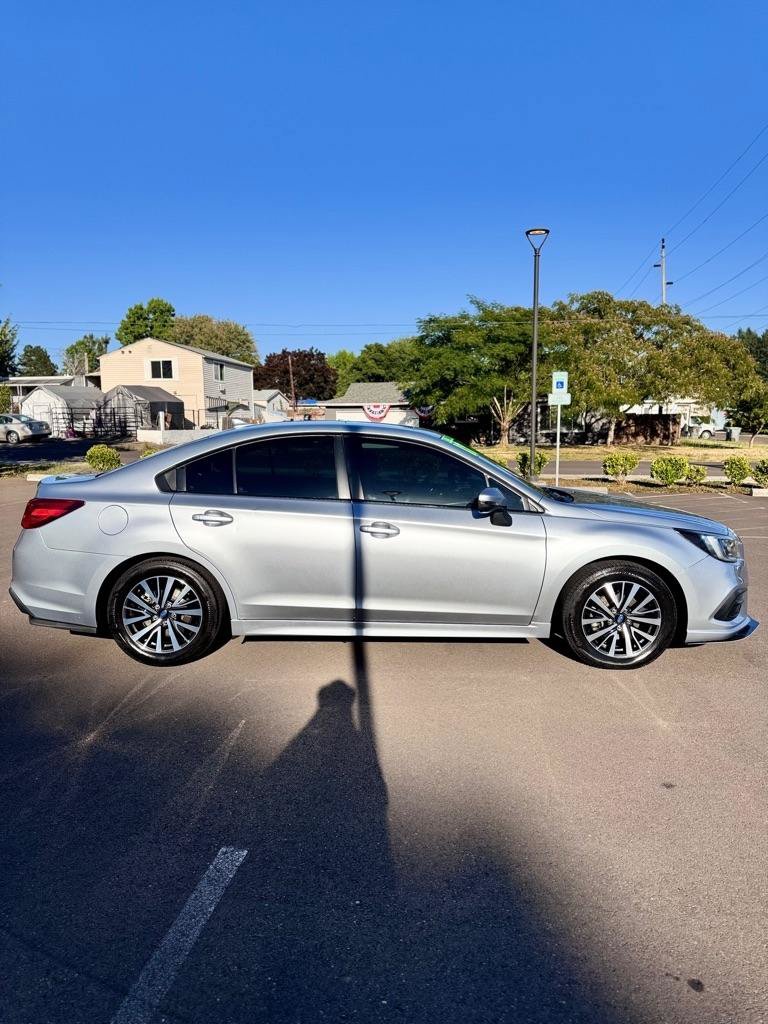 Used 2018 Subaru Legacy 2.5i Premium AWD/4WD image 4