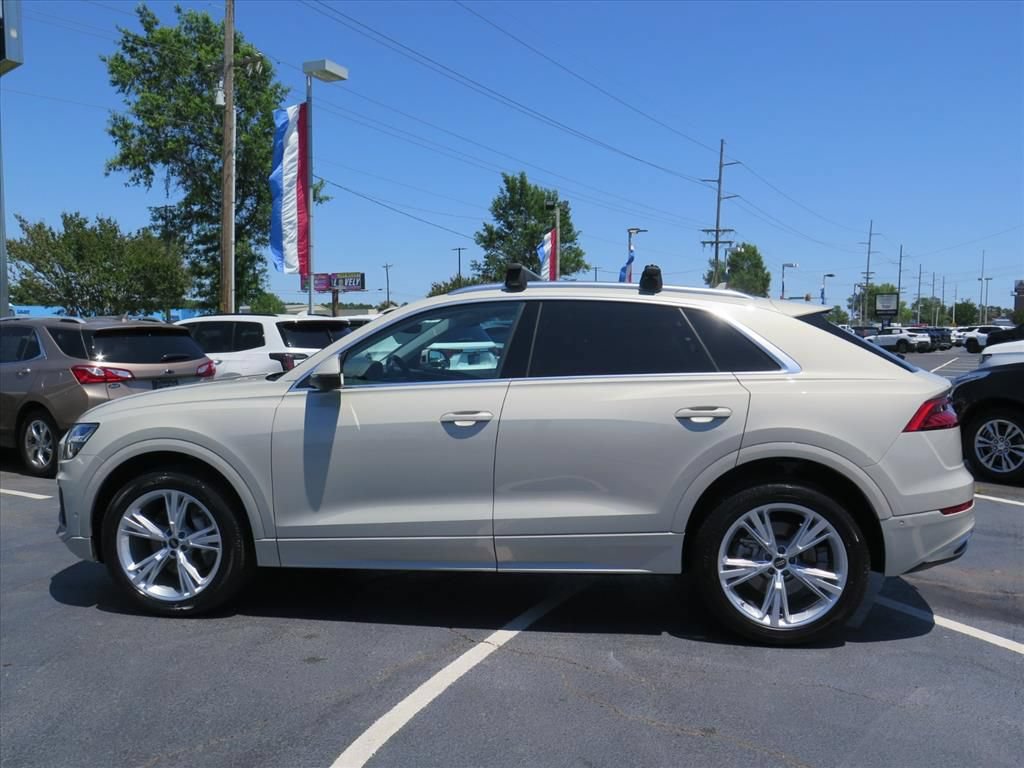 Used 2023 Audi Q8 Premium Plus w/ Premium Plus Package AWD/4WD image 6
