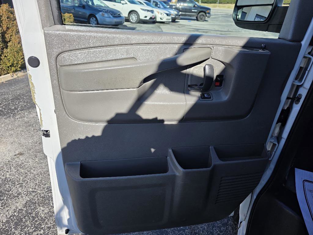 Used 2012 Chevrolet Express 2500 w/ Power Package image 20