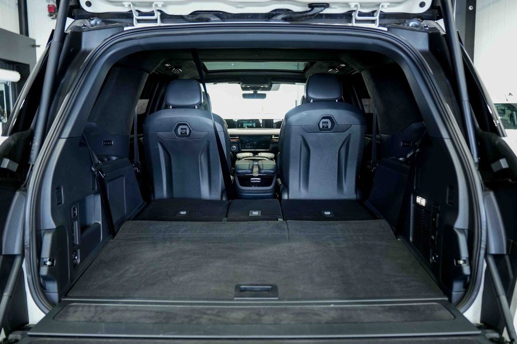 Used 2025 Lincoln Navigator Black Label image 13