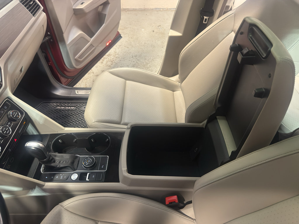 Used 2018 Volkswagen Atlas SEL AWD/4WD image 21