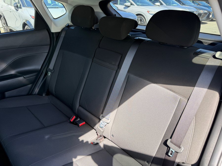 Used 2024 Hyundai Kona SEL FWD image 39