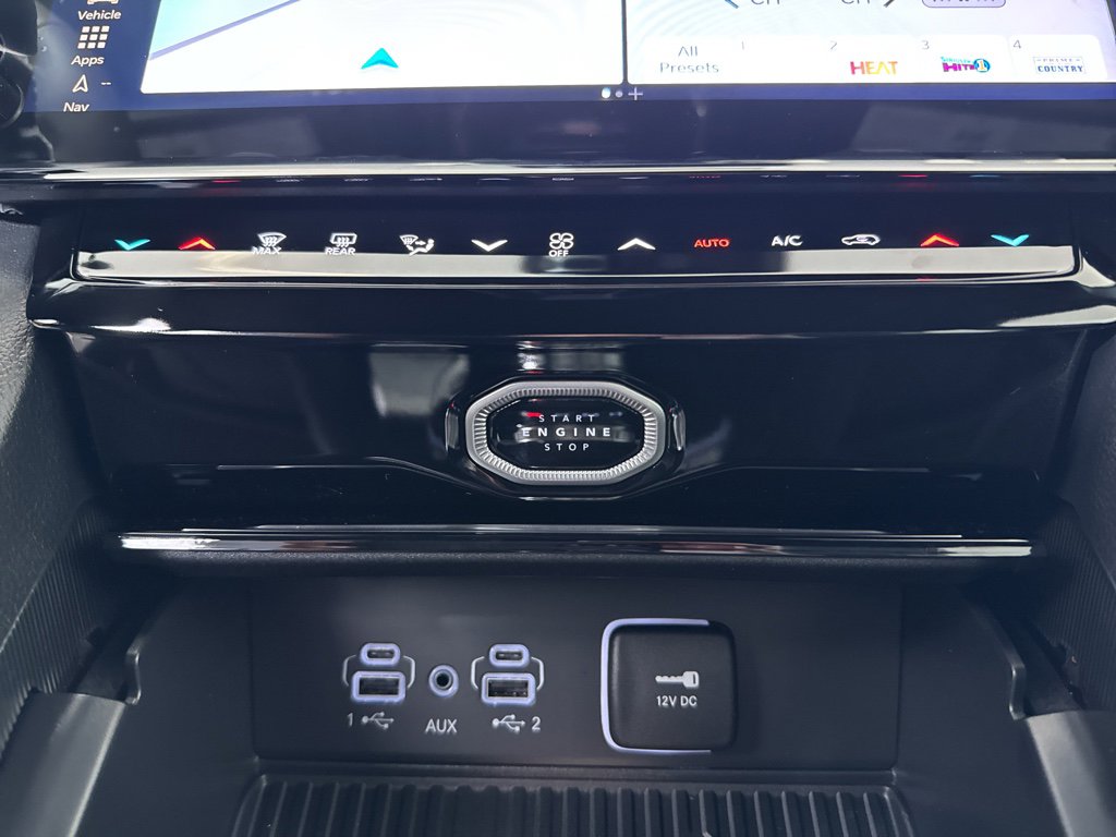 New 2026 Jeep Grand Cherokee Altitude AWD/4WD image 25