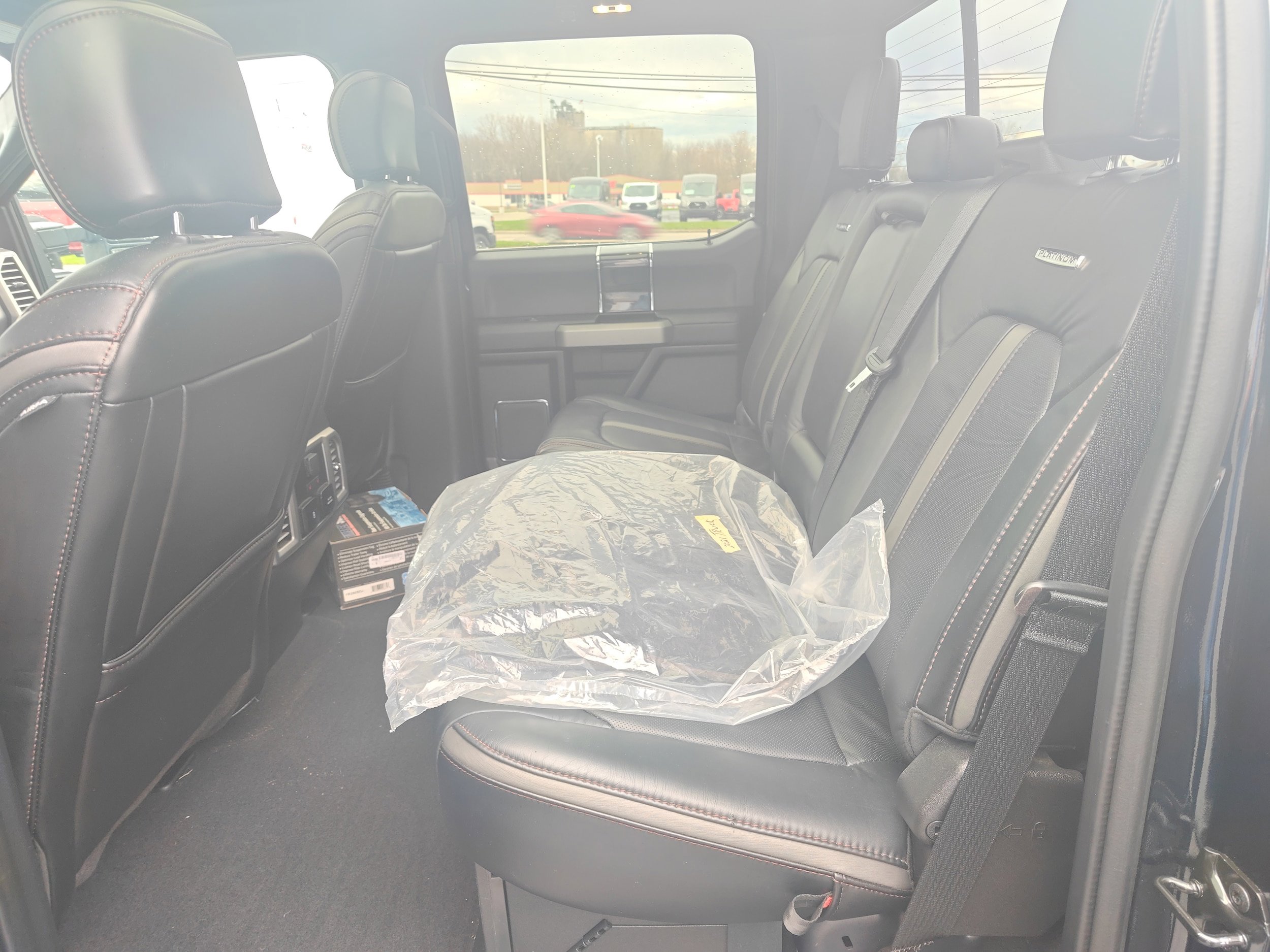 Used 2021 Ford F250 Platinum w/ FX4 Off-Road Package AWD/4WD image 12