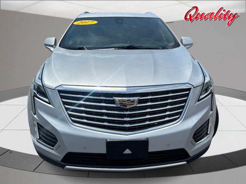 Used 2017 Cadillac XT5 Platinum w/ Driver Assist Package AWD/4WD image 10
