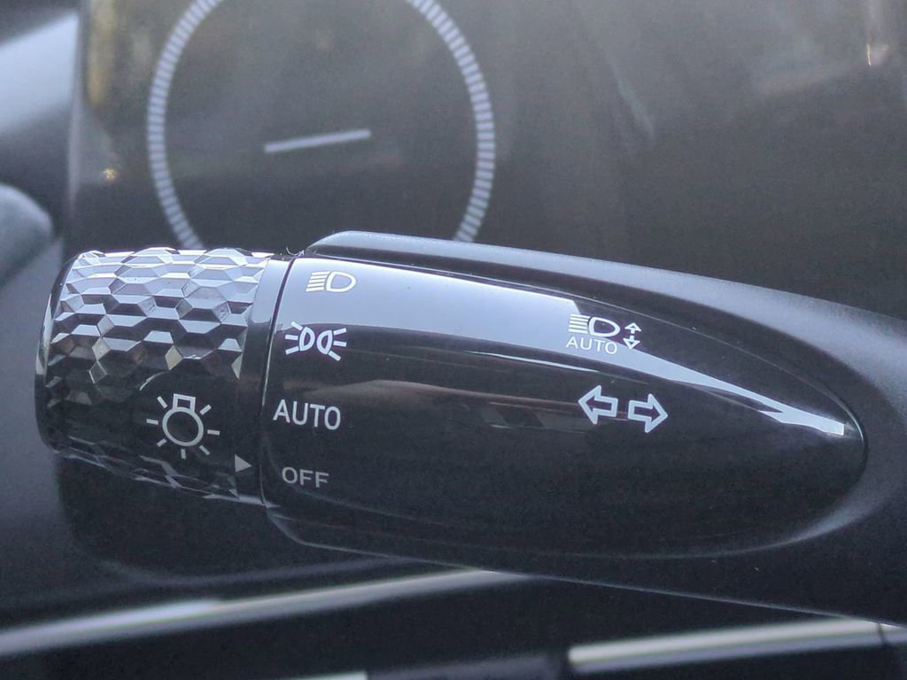 New 2026 Hyundai Elantra Limited image 29