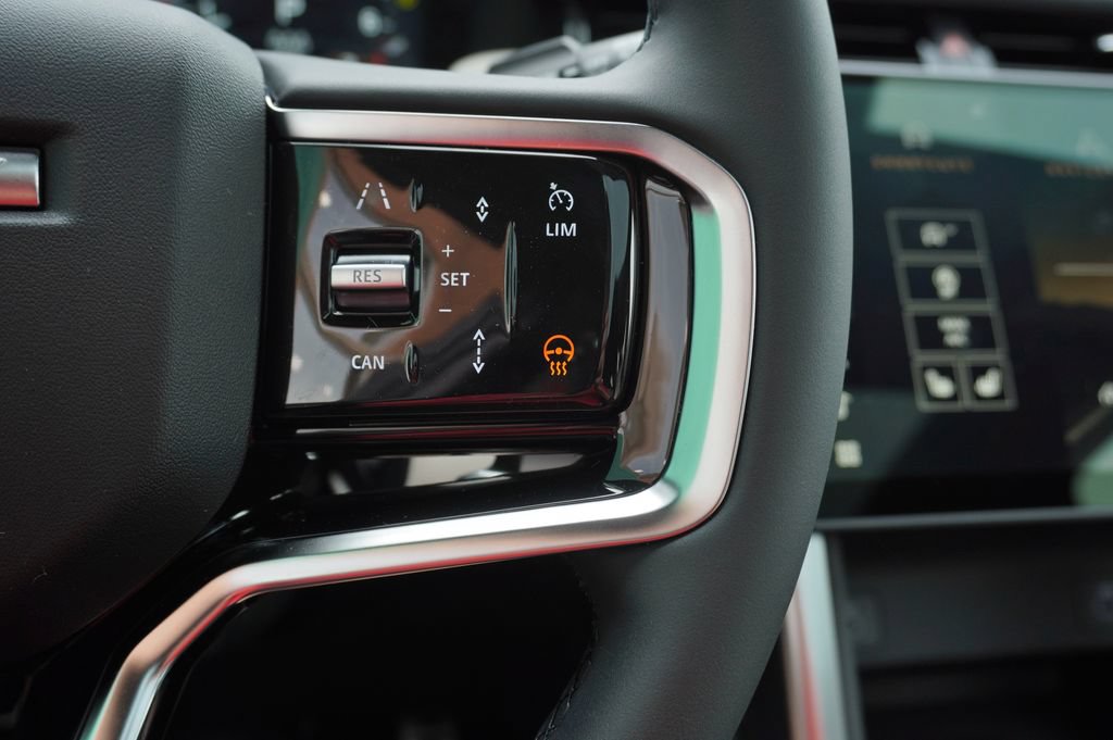 New 2026 Land Rover Discovery Sport Landmark AWD/4WD image 15