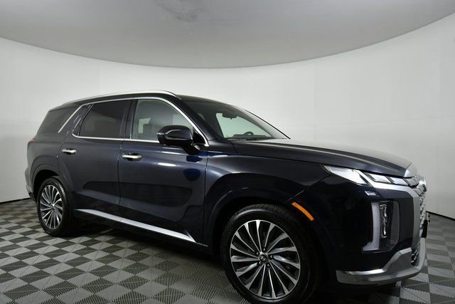 Used 2024 Hyundai Palisade Calligraphy image 9