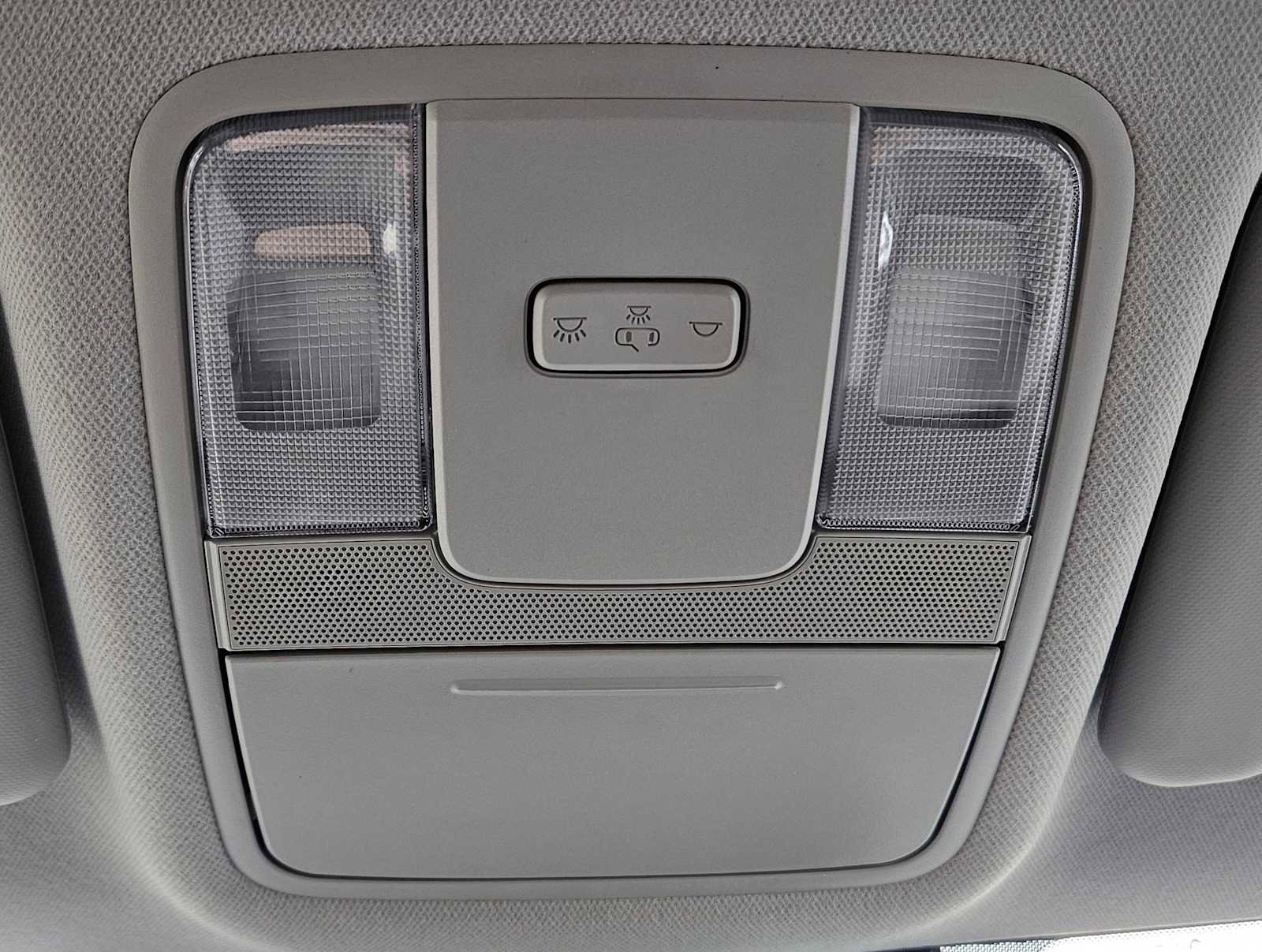 Certified 2025 Kia Soul LX FWD image 31