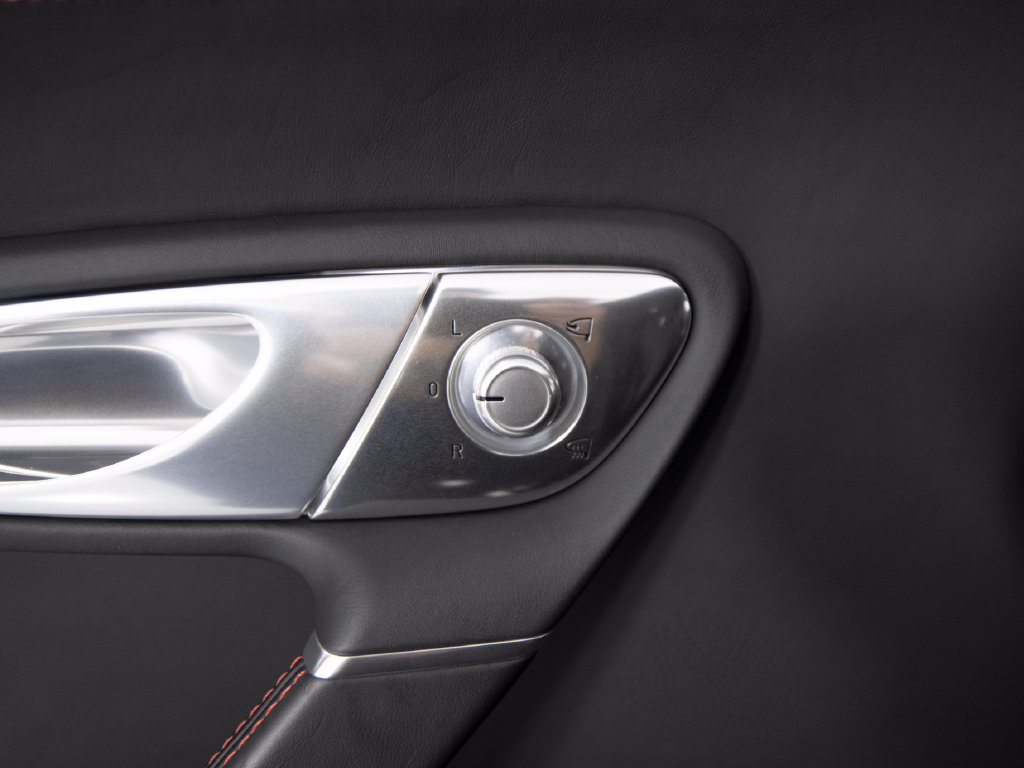 Used 2019 Bugatti Chiron AWD/4WD image 19