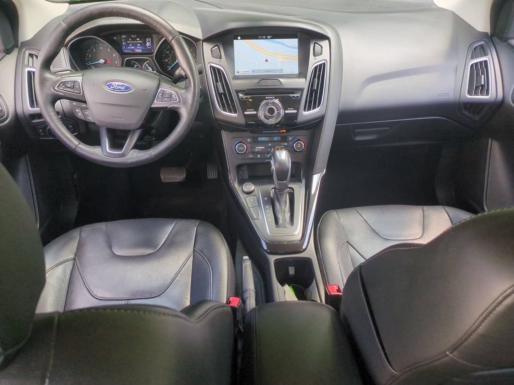 Used 2017 Ford Focus Titanium w/ Titanium Technology Package FWD image 24