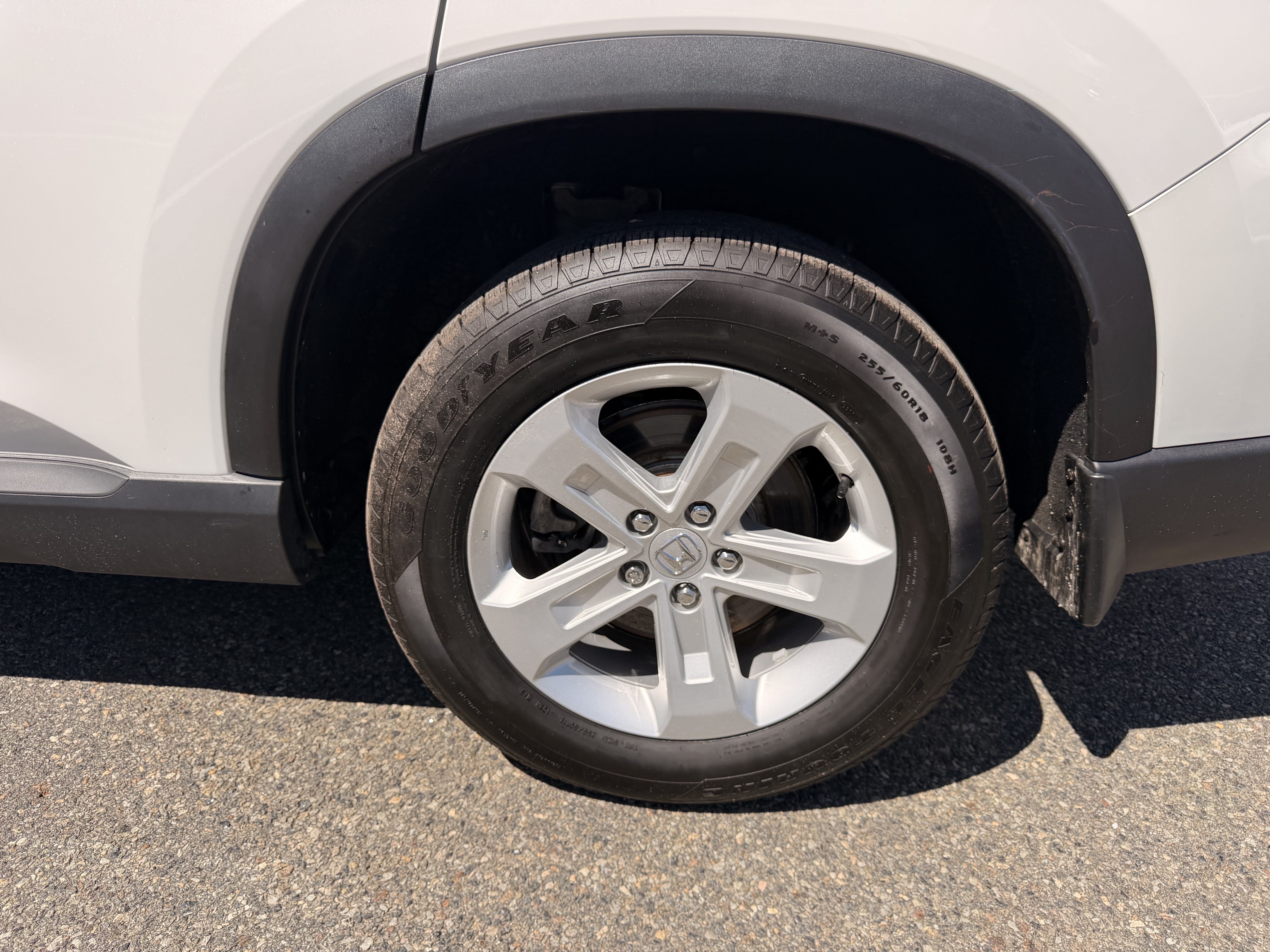 Certified 2024 Honda Pilot LX image 8