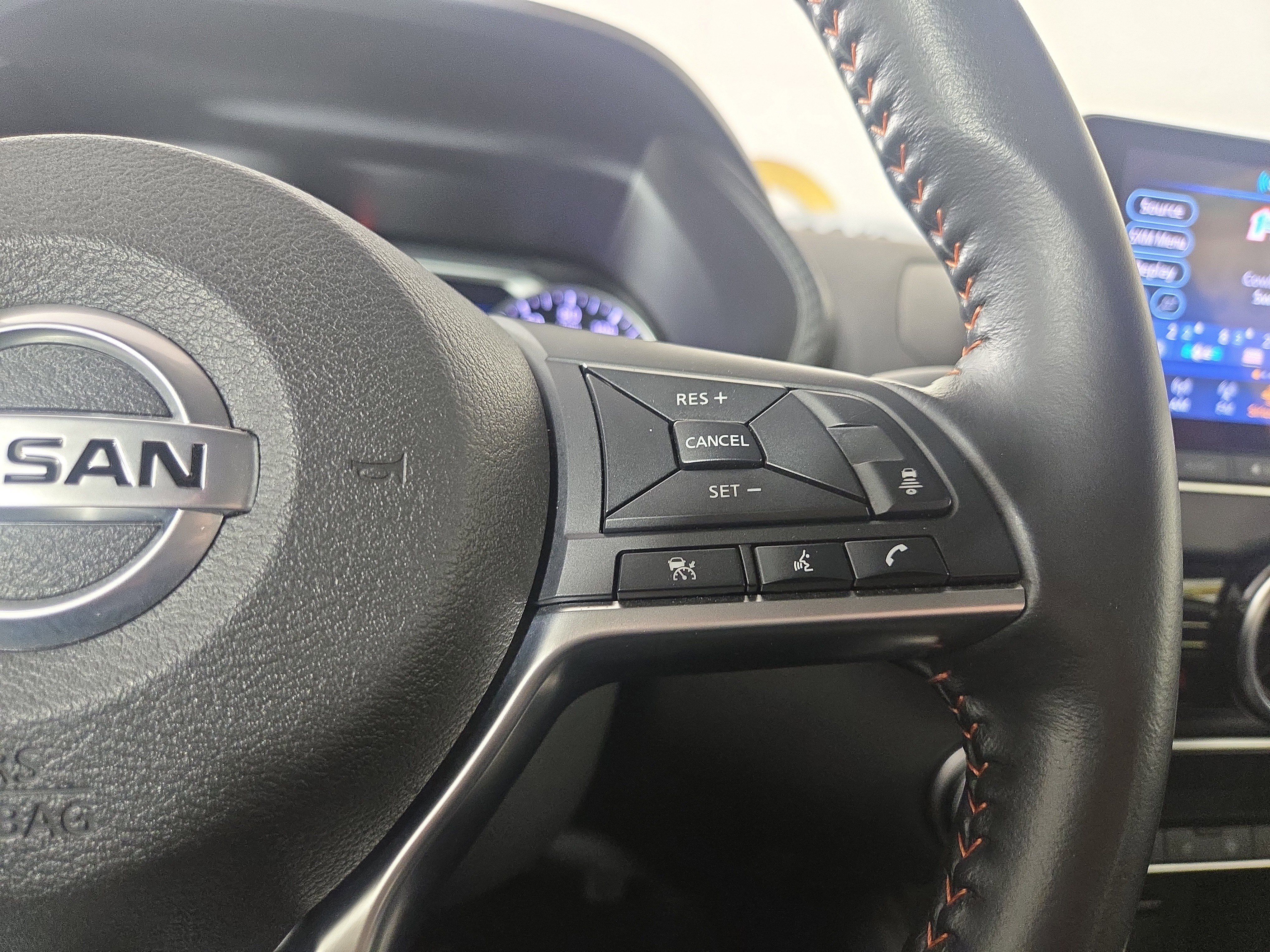 Used 2023 Nissan Sentra SR w/ Midnight Edition Package image 16