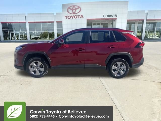 Used 2025 Toyota RAV4 XLE image 2