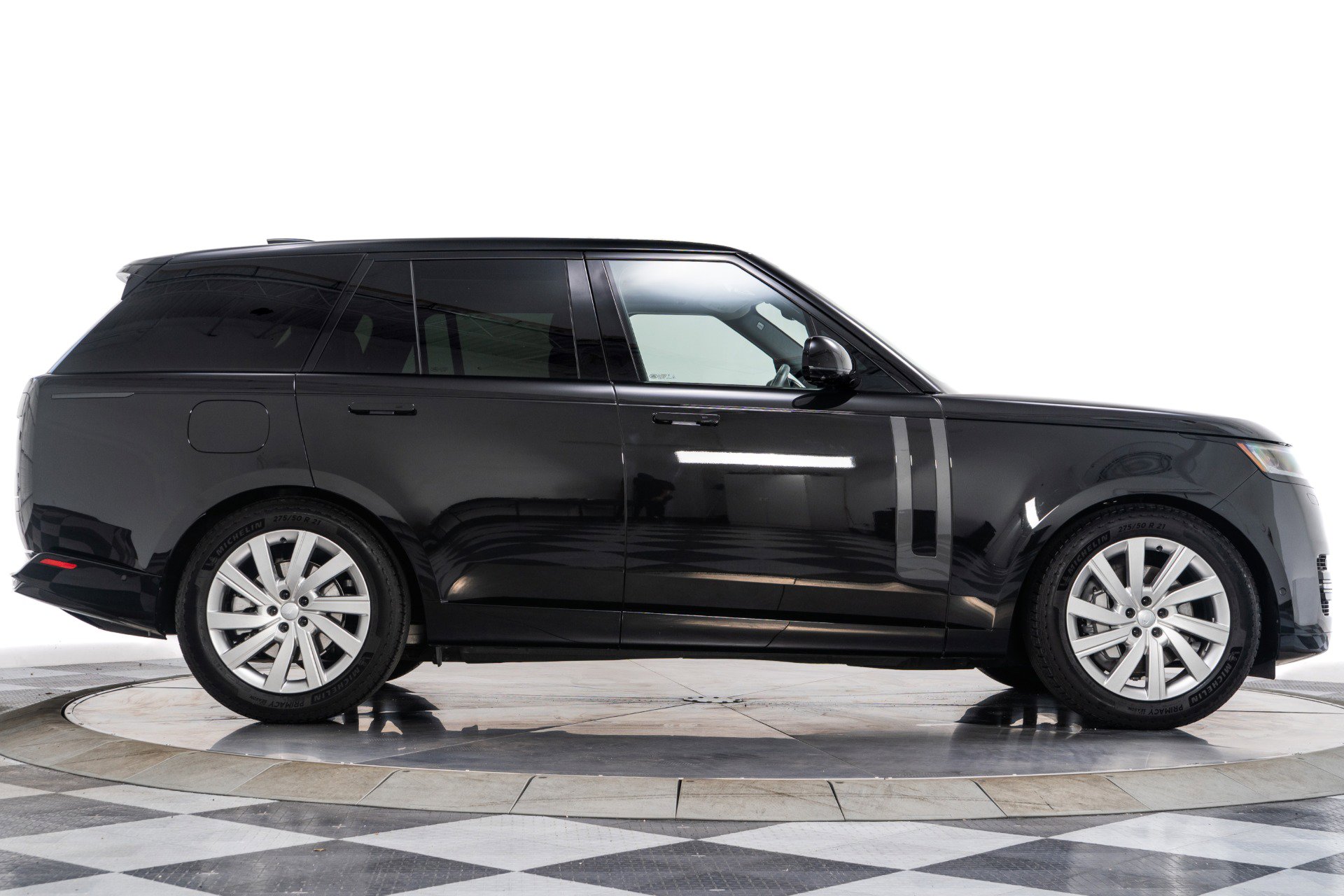Used 2024 Land Rover Range Rover SE image 37