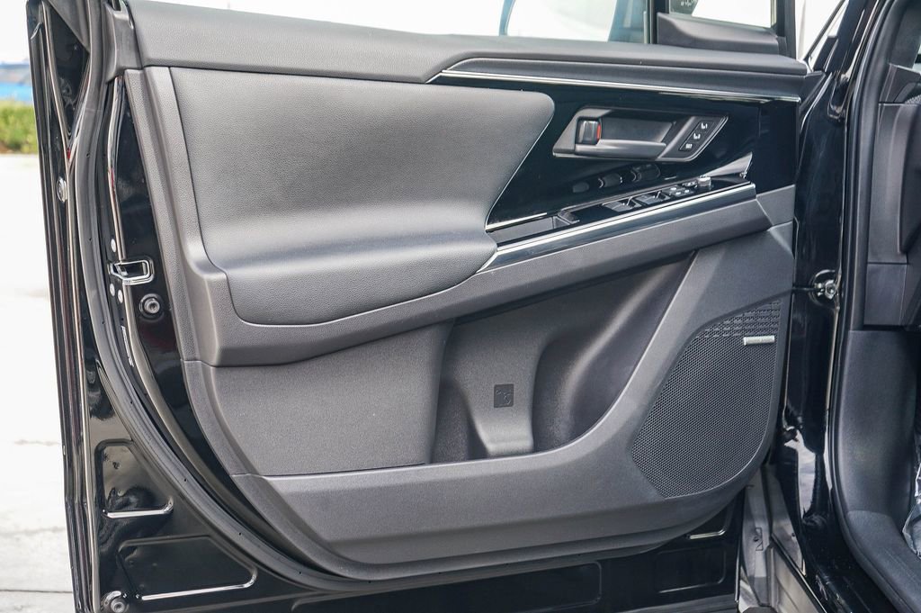 Certified 2023 Subaru Solterra Limited image 24