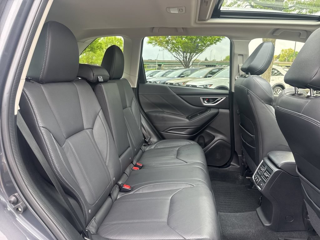 Used 2023 Subaru Forester Touring AWD/4WD image 28