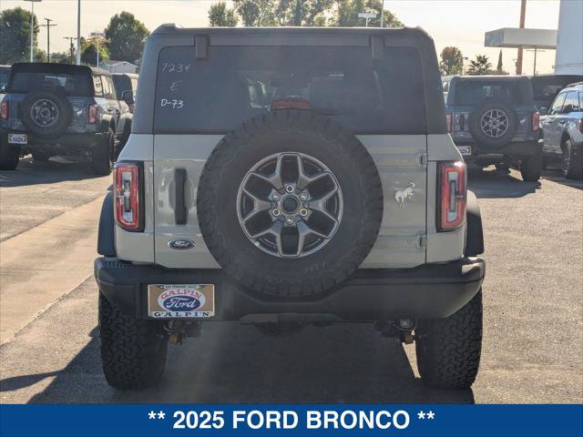 New 2025 Ford Bronco Badlands AWD/4WD image 4
