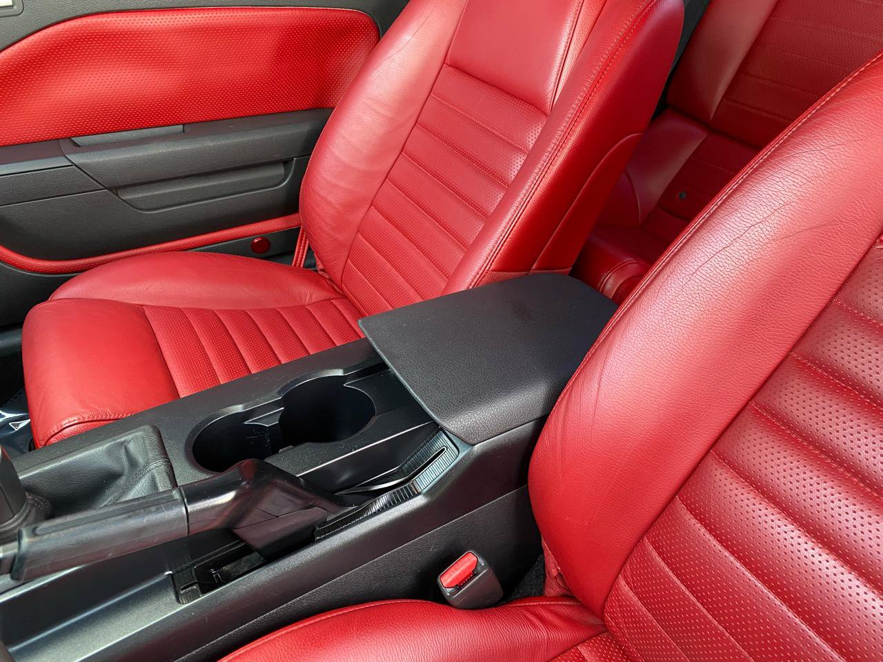 Used 2005 Ford Mustang GT RWD image 27