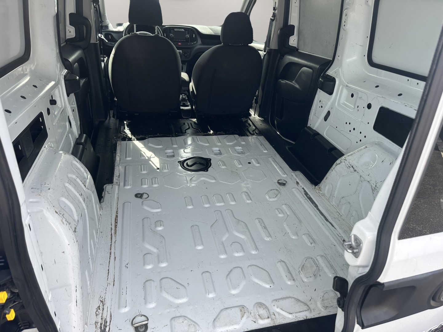 Used 2020 RAM ProMaster City Tradesman w/ Window Group 04 image 9