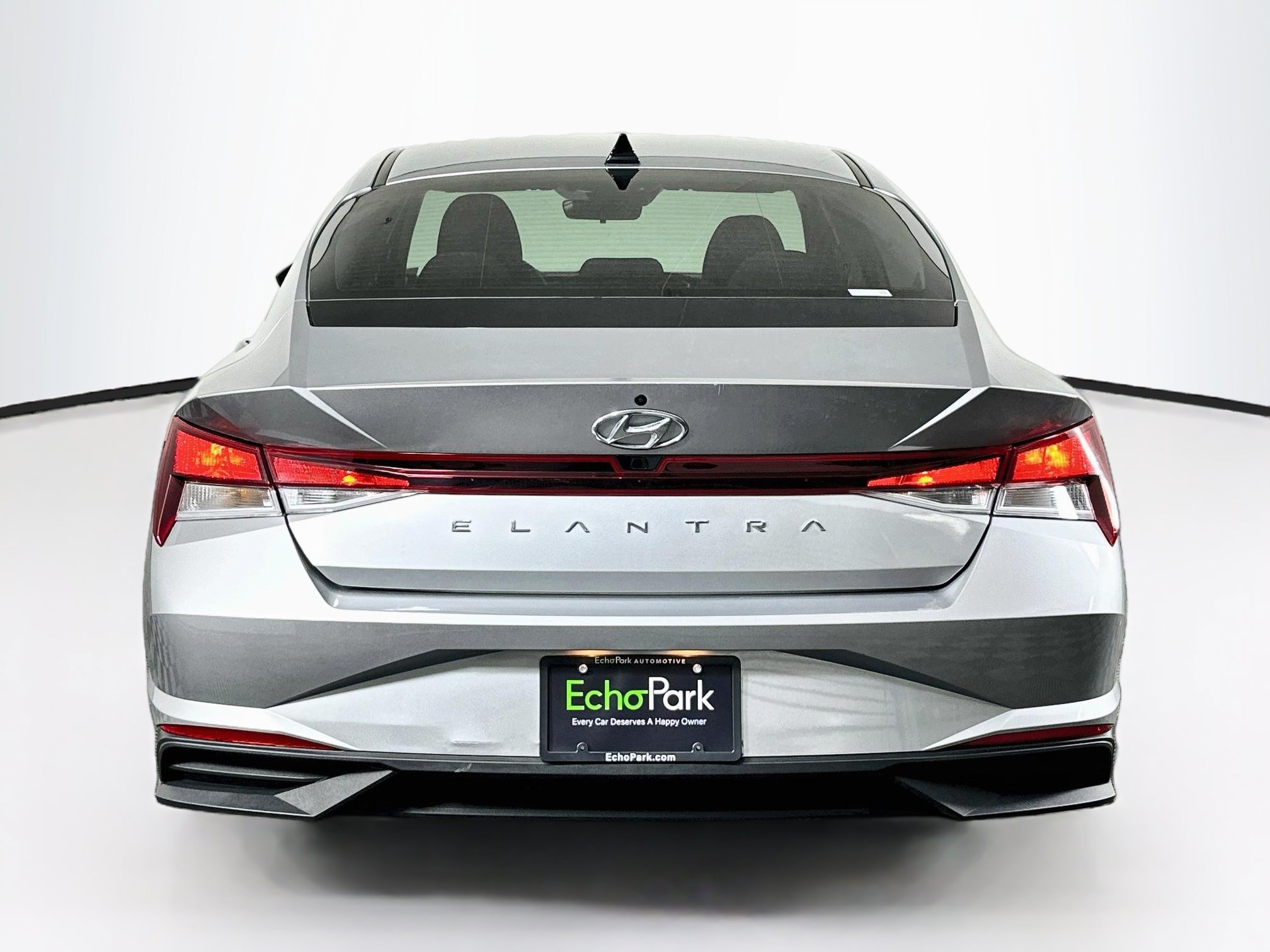 Used 2022 Hyundai Elantra SEL FWD image 7