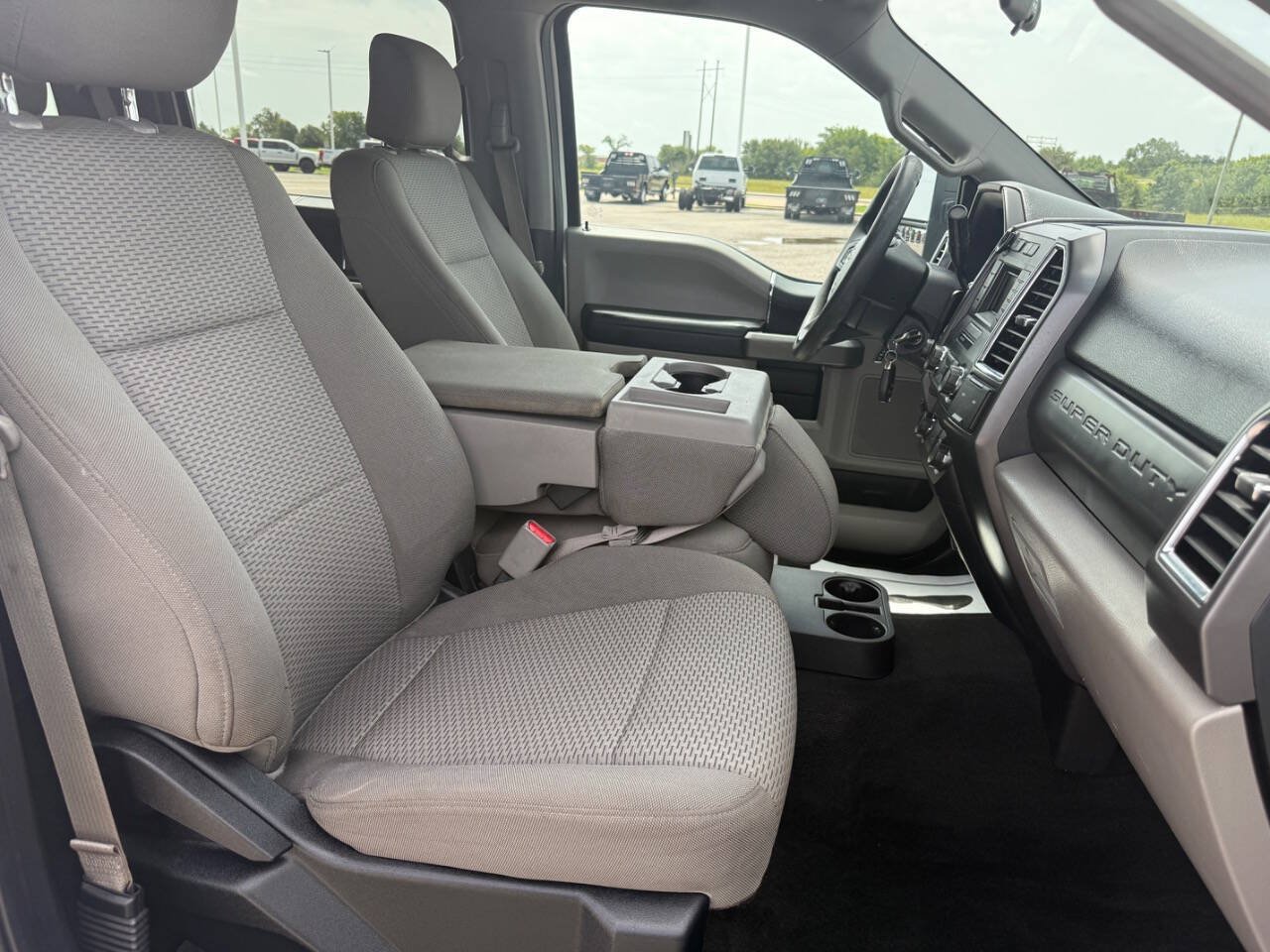 Used 2017 Ford F250 XLT w/ XLT Value Package AWD/4WD image 48