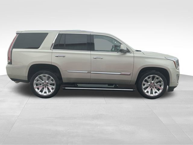 Used 2017 Cadillac Escalade Premium Luxury image 14