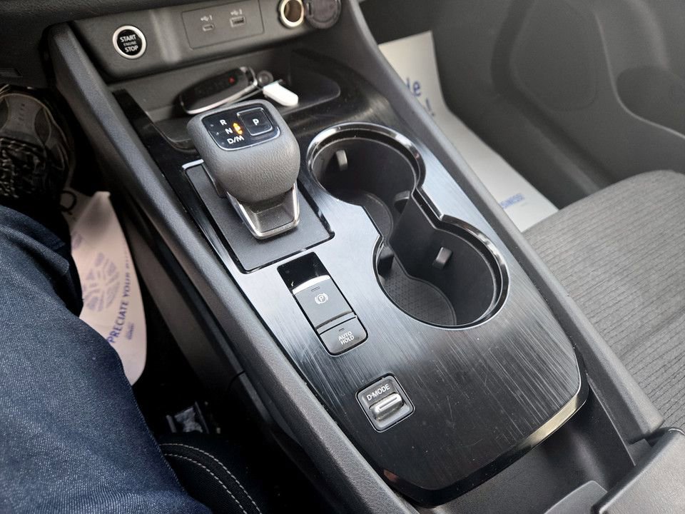 Used 2023 Nissan Rogue SV image 28