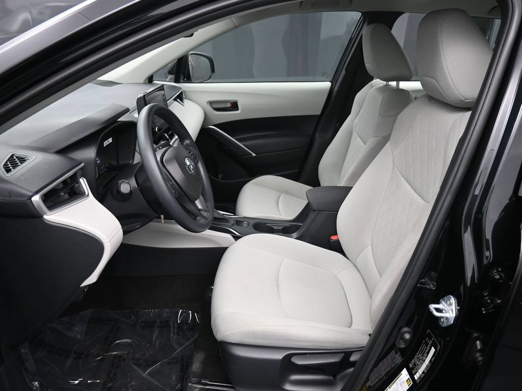 Certified 2022 Toyota Corolla Cross L AWD/4WD image 18