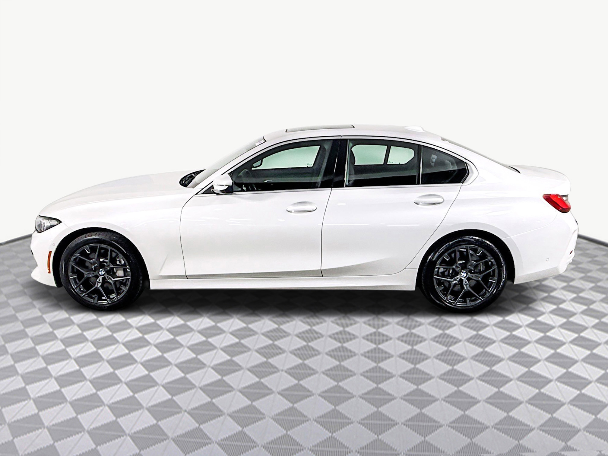 Used 2025 BMW 330i Sedan w/ Convenience Package image 6