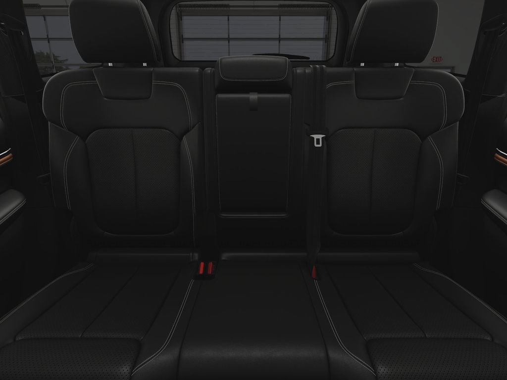 New 2024 Jeep Grand Cherokee Overland w/ Advanced Protech Group III AWD/4WD image 20