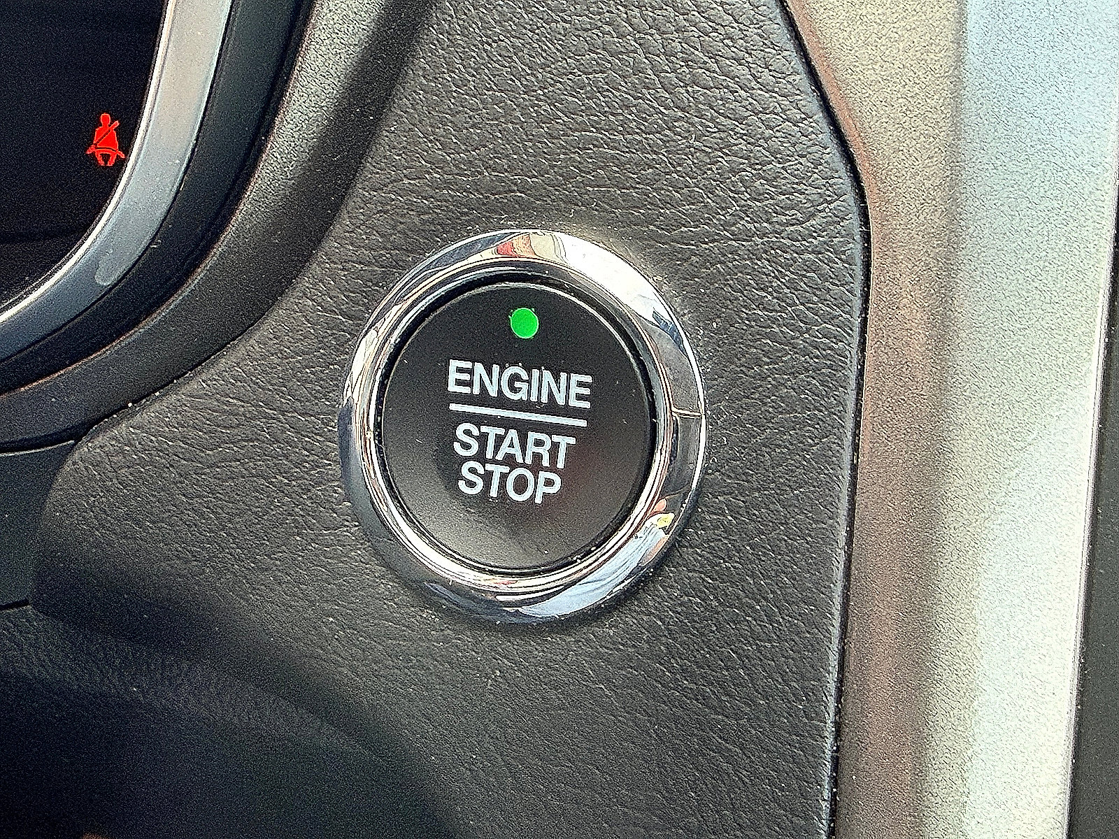 Used 2019 Ford Fusion SE FWD image 26