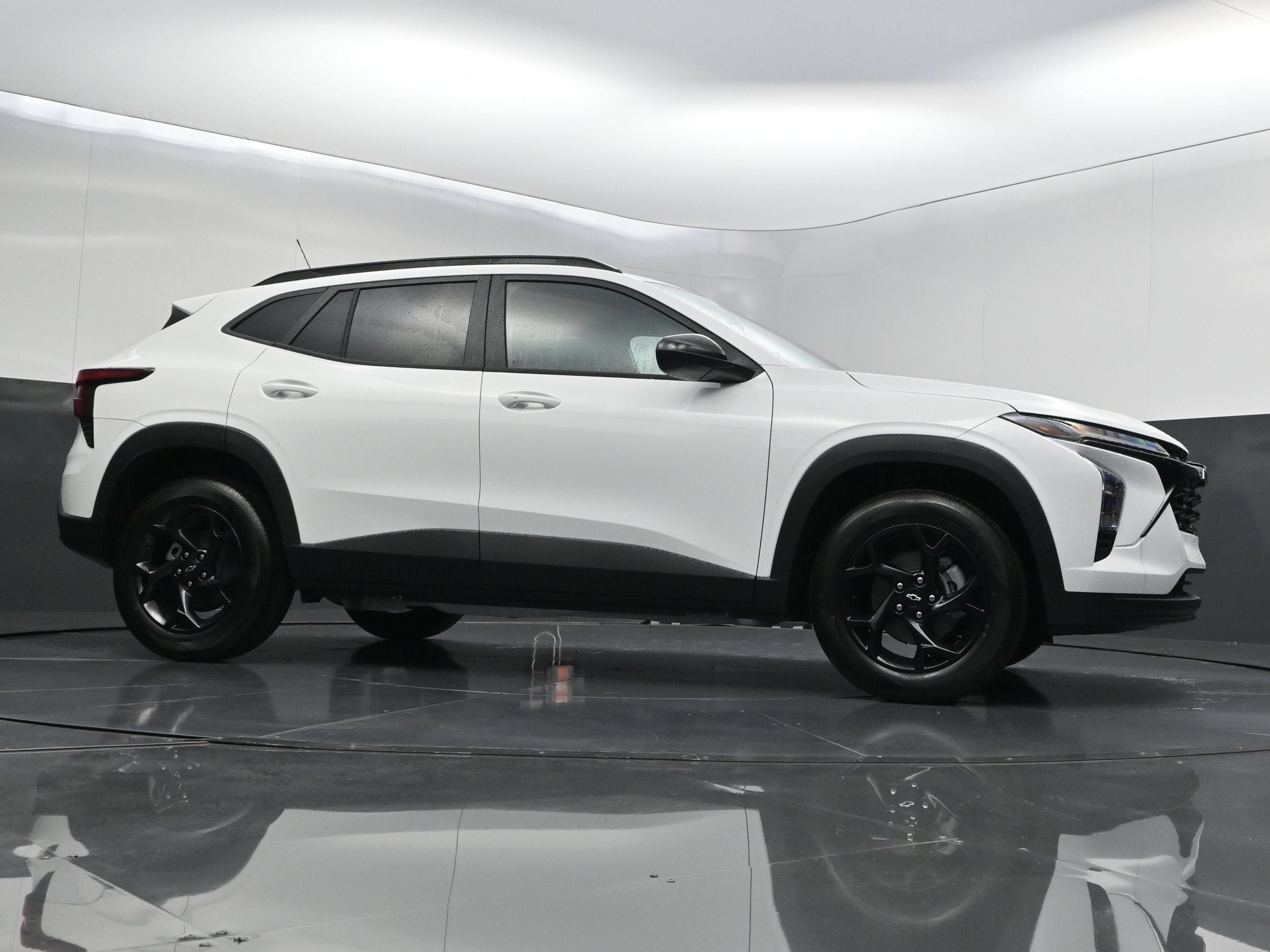 New 2026 Chevrolet Trax LT w/ Driver Confidence Package FWD image 44