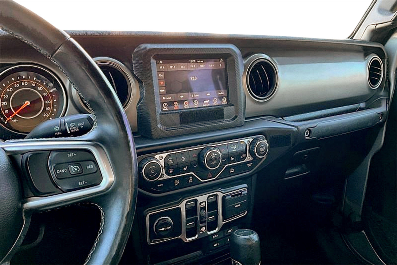 Used 2020 Jeep Gladiator Sport w/ Quick Order Package 24S image 6