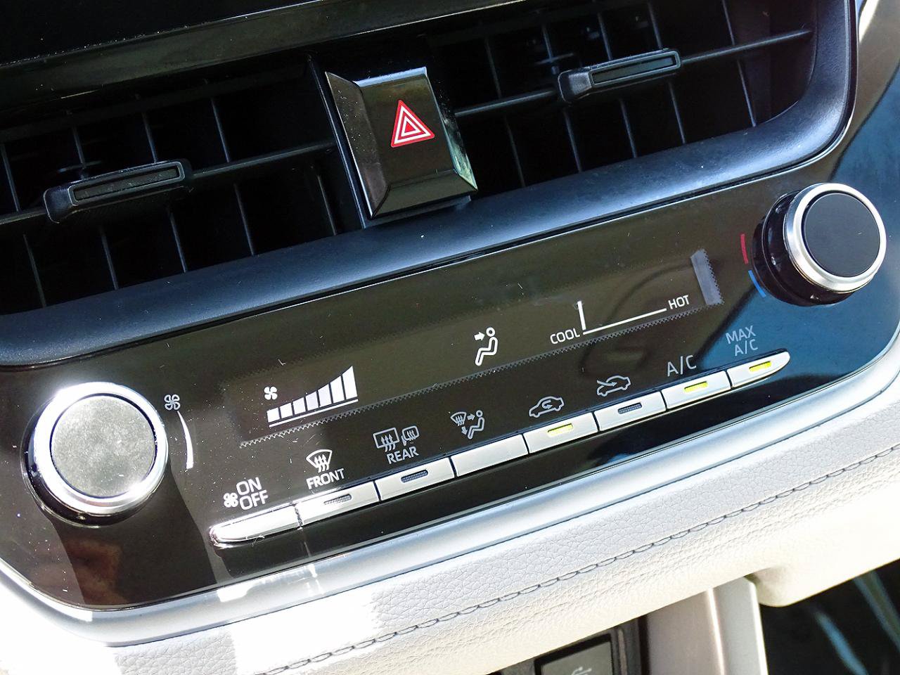 Used 2024 Toyota Corolla Cross L FWD image 37