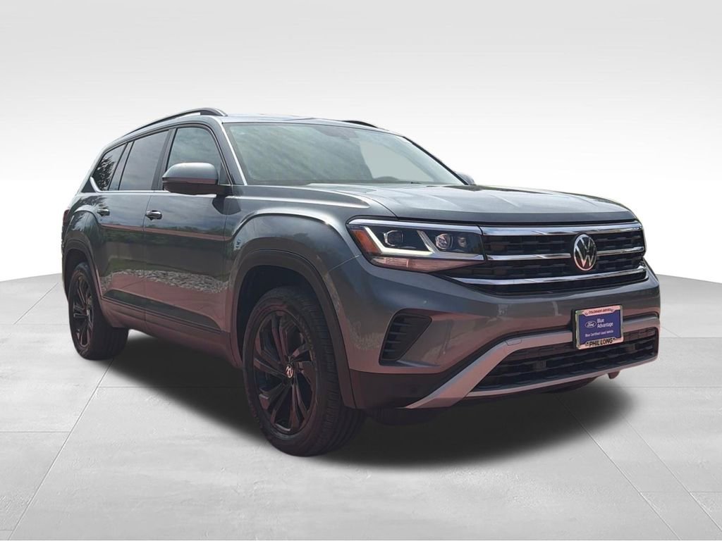 Used 2023 Volkswagen Atlas SE w/ Black Wheel Package AWD/4WD image 1