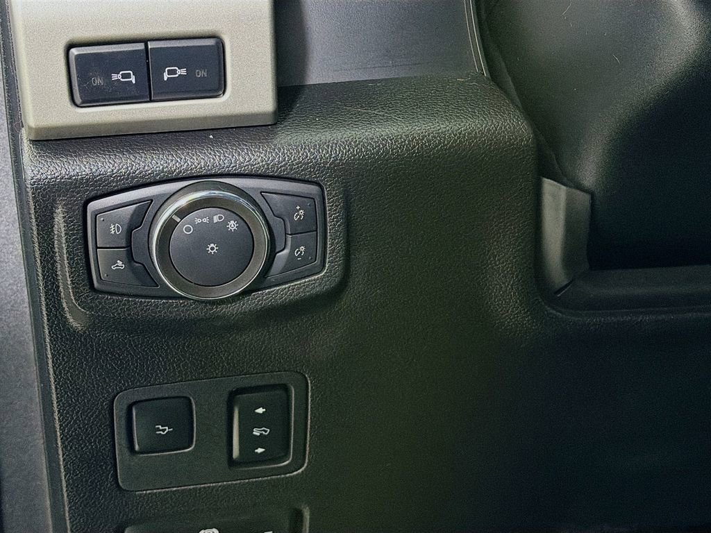 Used 2021 Ford F250 Lariat image 12