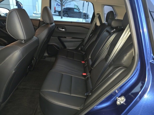 Used 2023 Nissan Rogue SL w/ SL Premium Package image 19