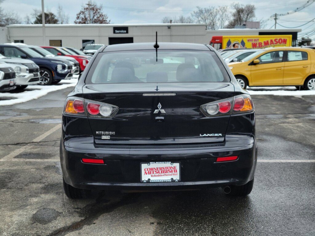 Used 2014 Mitsubishi Lancer SE image 4