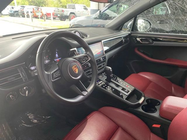 Used 2024 Porsche Macan image 14