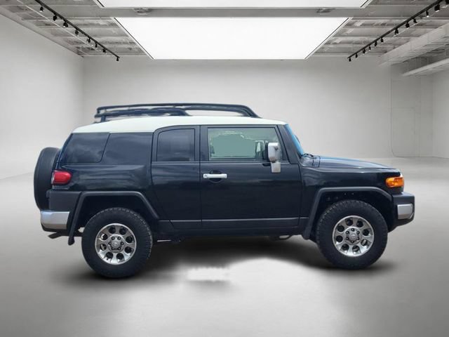 Used 2012 Toyota FJ Cruiser 4WD w/ Upgrade Pkg image 7
