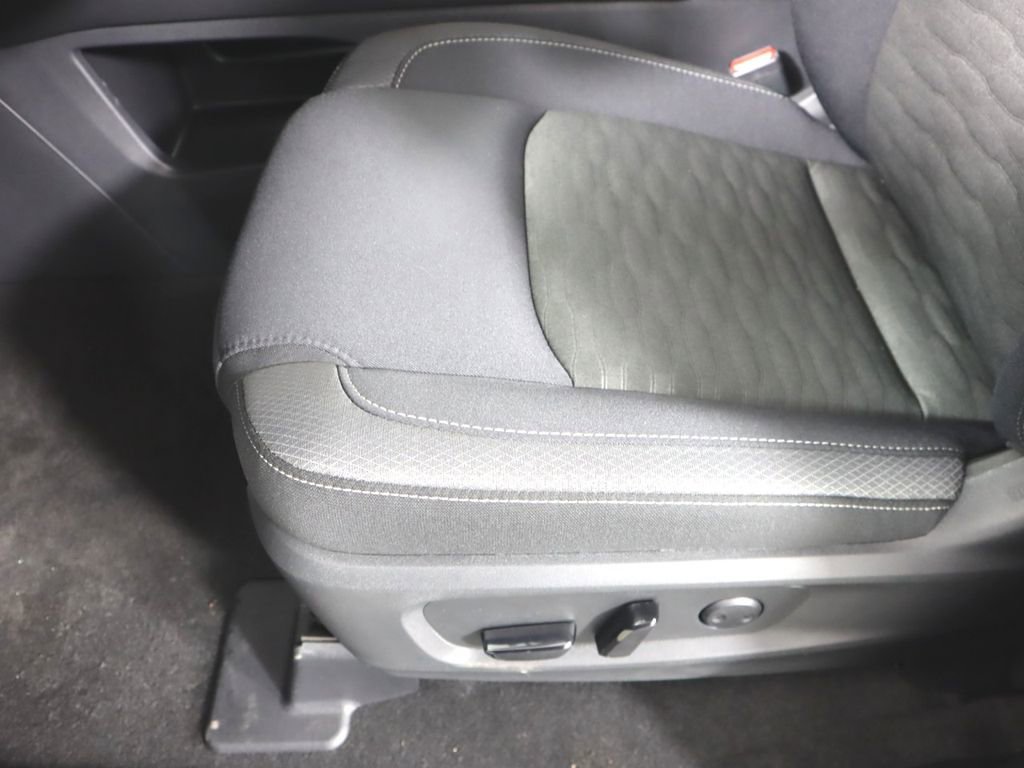 New 2026 Nissan Pathfinder SV image 24