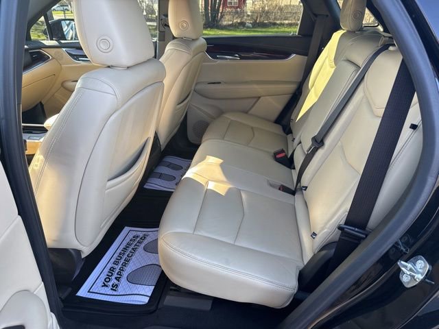 Used 2018 Cadillac XT5 Luxury w/ Driver Awareness Package image 10