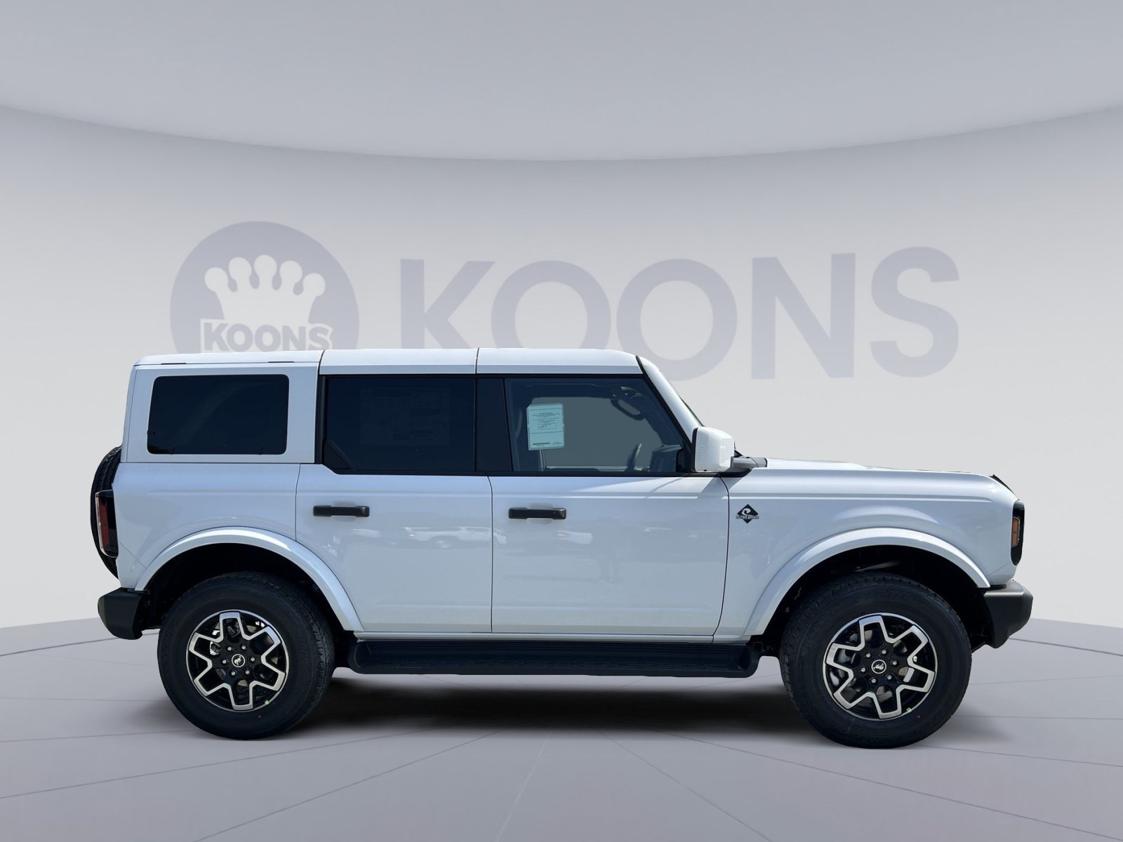 New 2026 Ford Bronco Outer Banks AWD/4WD image 8