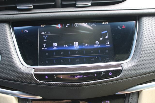 Used 2017 Cadillac XT5 FWD image 25